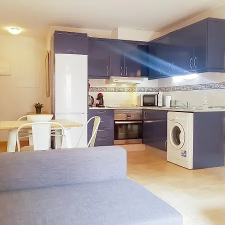 Centro Y Playa - Holidays B&f Apartment *