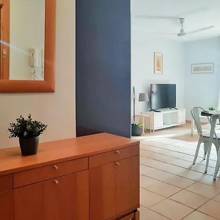 Centro Y Playa - Holidays B&f Apartment *